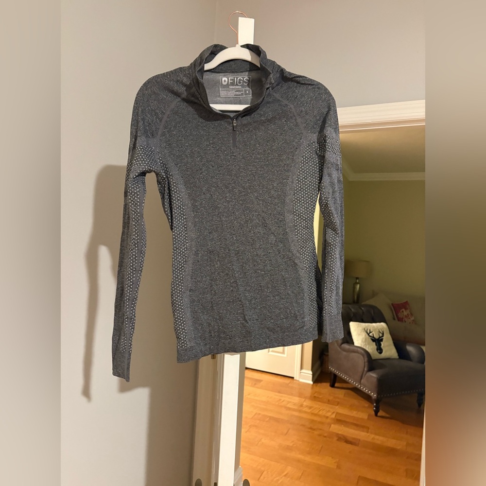 Gray Quarter-Zip Athletic Top figs
